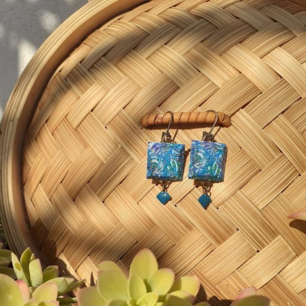boucles d'oreilles carrées motif végétal camaieu de bleu boutique merveilles Montpellier